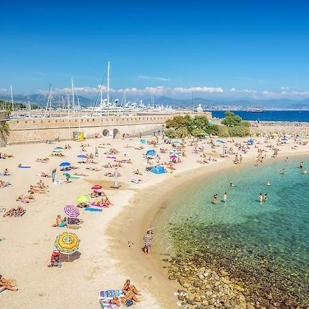 Amazing New Property In The Heart Of The Old Town Of Antibes Esterno foto