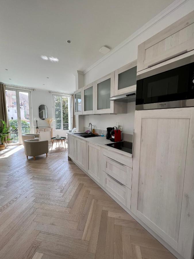 Amazing New Property In The Heart Of The Old Town Of Antibes Esterno foto