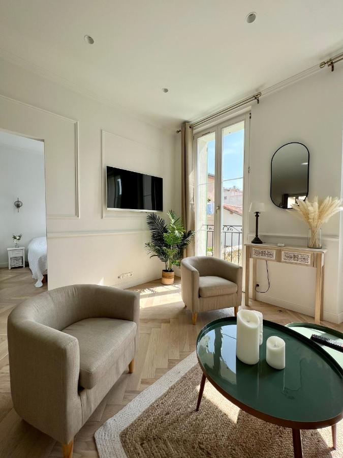 Amazing New Property In The Heart Of The Old Town Of Antibes Esterno foto