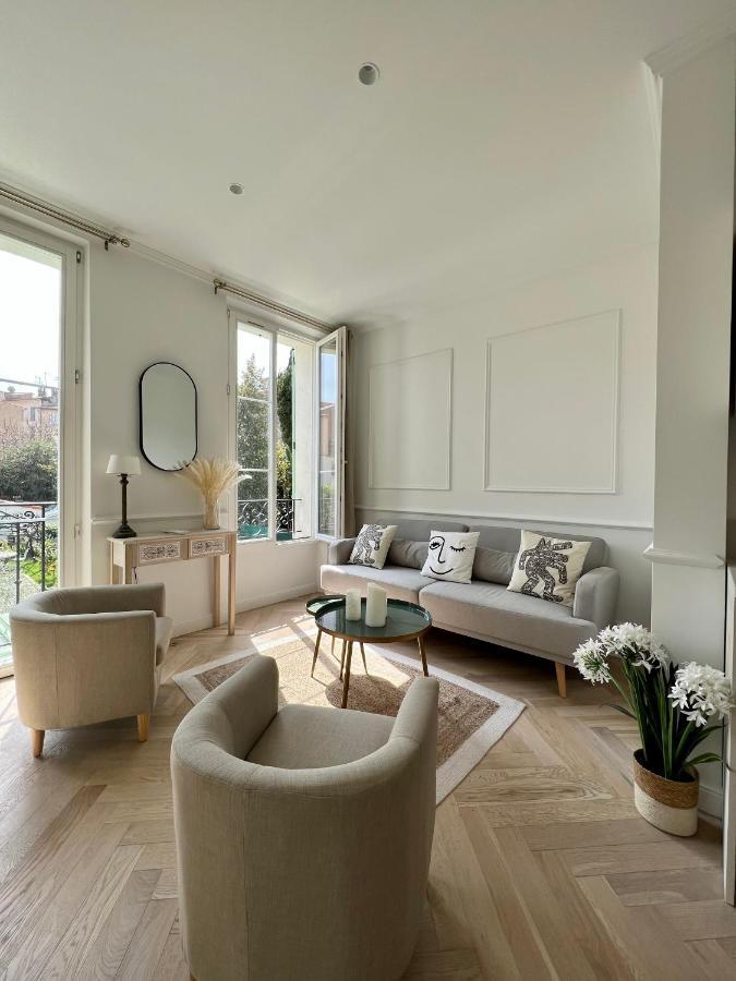 Amazing New Property In The Heart Of The Old Town Of Antibes Esterno foto